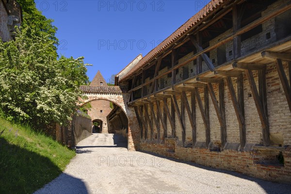 Battlement walk and outer gatekeeper's house