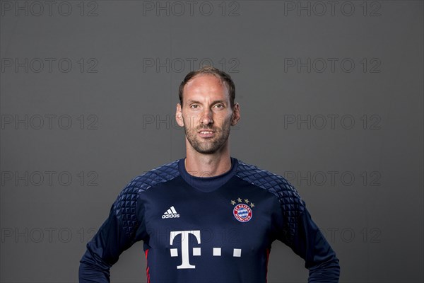 Goalkeeper Tom Starke of FC Bayern Munich