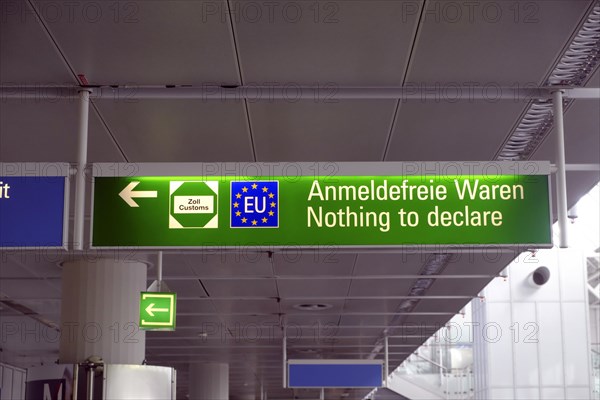 Information sign Customs