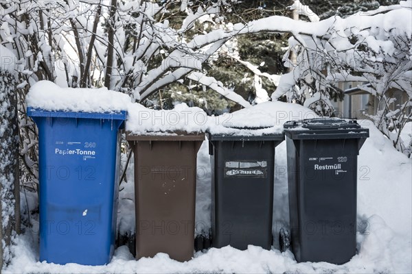 Paper bin