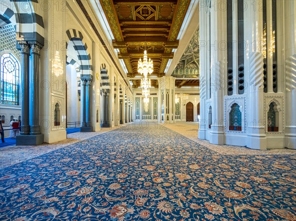 Sultan Qaboos Grand Mosque