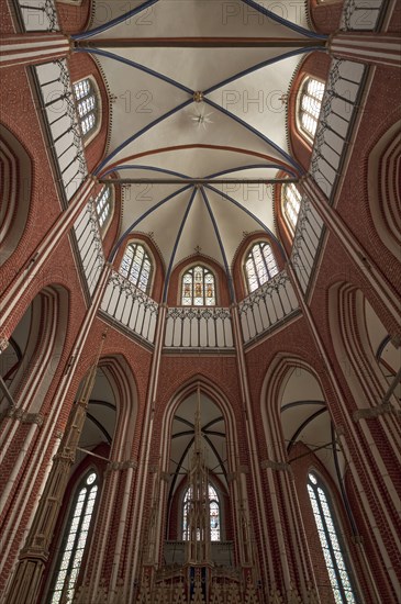 ceiling vault and chancel
