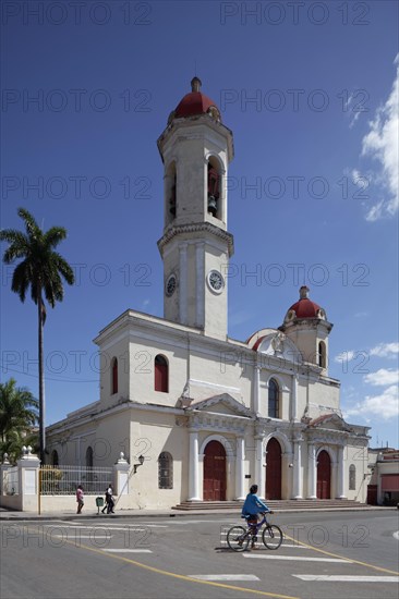 Catedral de la Purisima Concepcion at Parque Jose Marti