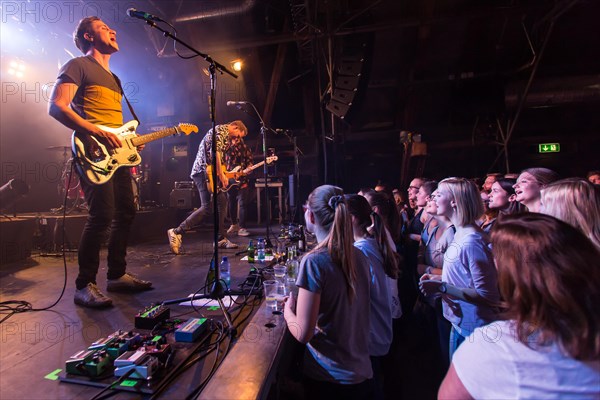 The Swiss dialect band Hecht live in the Schuur Lucerne