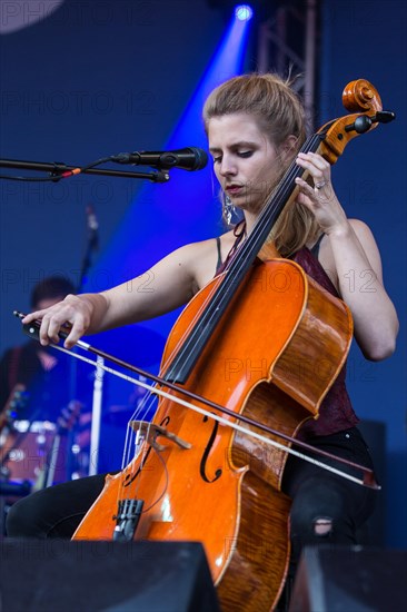 Swiss Folk Pop Band Serafyn live at the Blue Balls Festival Lucerne