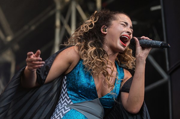 English pop and R&B singer Ella Eyre live at the 26th Heitere Open Air in Zofingen