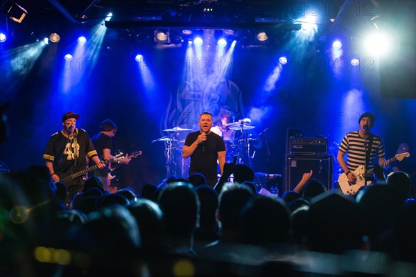 The US-American hard rock band Ugly Kid Joe live in the Schuur Lucerne