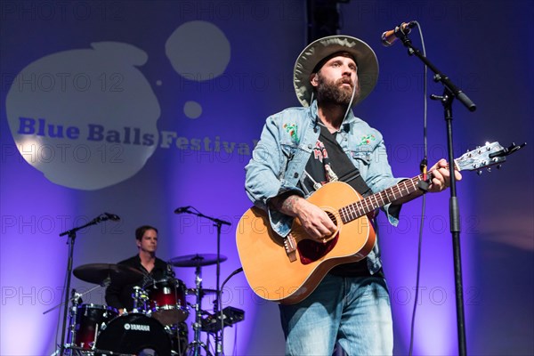 The Canadian folk pop band The Strumbellas live at the 25th Blue Balls Festival in Lucerne