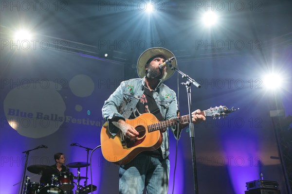 The Canadian folk pop band The Strumbellas live at the 25th Blue Balls Festival in Lucerne