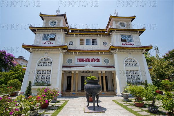 Cao Dai Temple