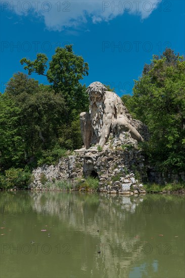 Sculpture of the Apennines made of rock