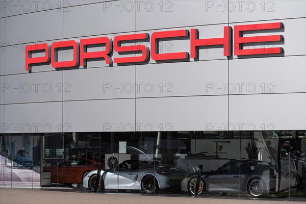 Porsche Center