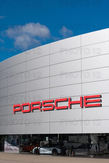 Porsche Center