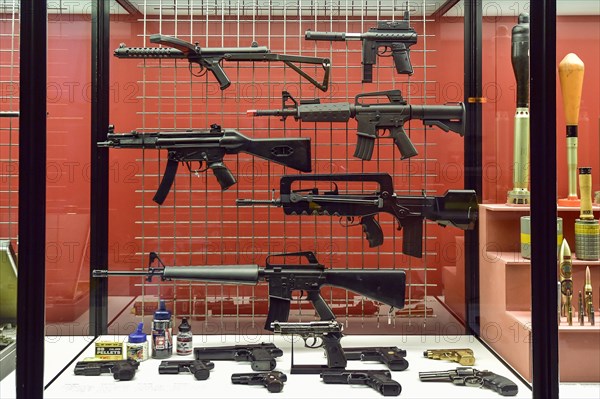Customs Arsenal of weapons