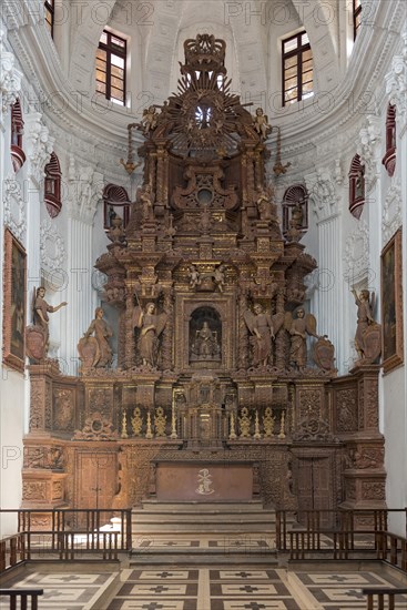 Altar dedicated to Our Lady of Providence