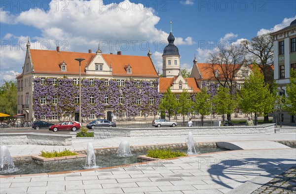 Rathausplatz with town hall
