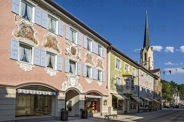 Former bakery with baroque stucco and mural painting