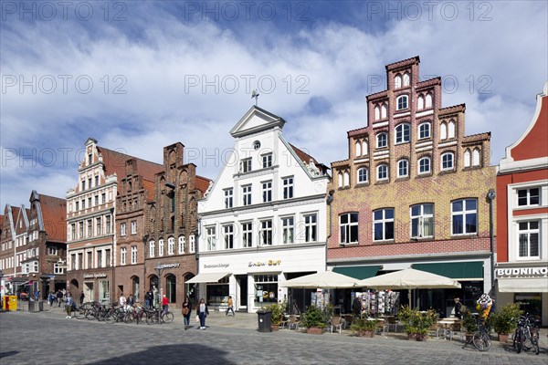 Historic town houses and merchants' houses on the town square Am Sande