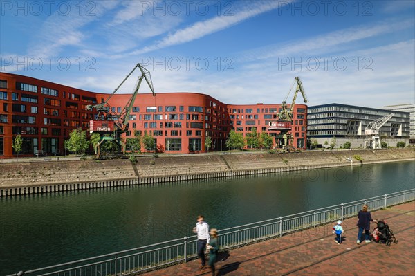 Inner harbour Duisburg with the wave-shaped building of the Landesarchiv NRW