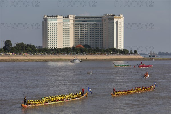 Dragon boats at Bon Om Touk Water Festival on Tonle Sap River