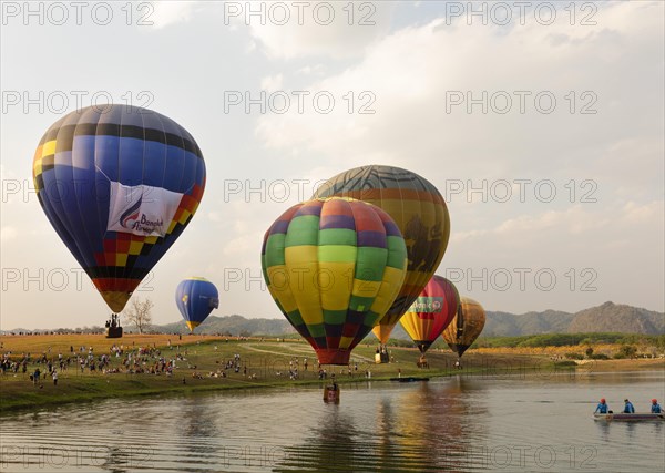 Balloon festival in Singha Park