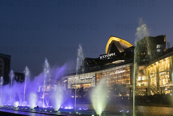 Water games with coloured fountains in front of the IconSiam shopping centre