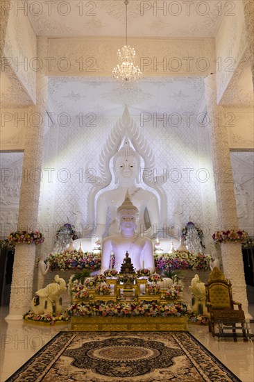 Buddha statues in the white prayer hall