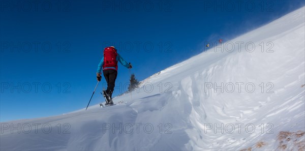 Ski tour