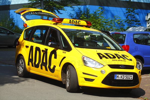 ADAC roadside assistance car