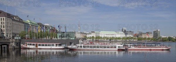 Jungfernstieg Inner Alster Lake and pier