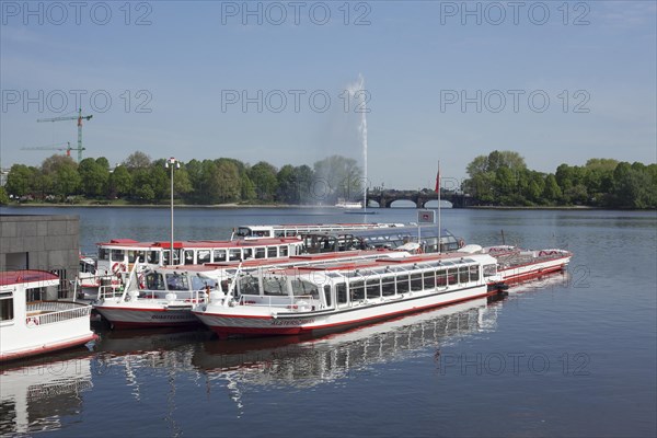 Inner Alster Lake with fountain and Lombardsbrucke