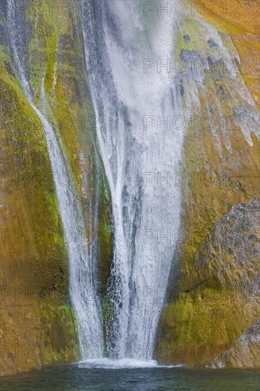 Lower Calf Creek Falls