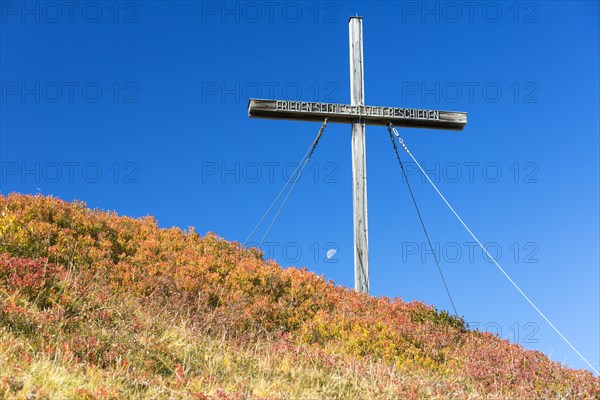 World Peace Cross on the Simmel in autumn