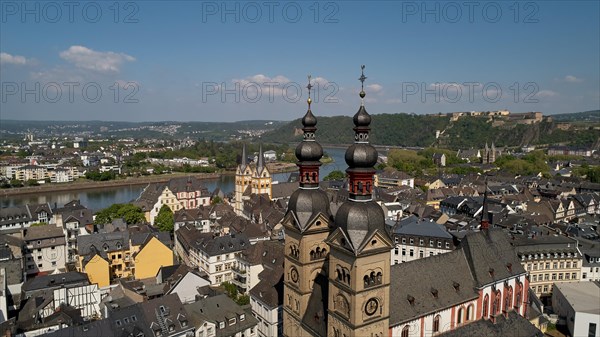 View of the old town with Church of Our Dear Lady and Florinskirche