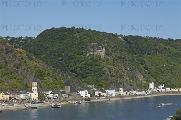 Rhine bank with Old Town and Katz Castle