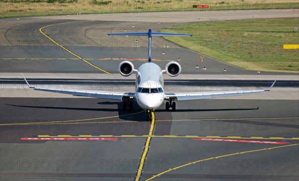 Taxiway marking
