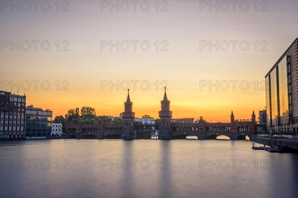 Oberbaum bridge between Kreuzberg and Friedrichshain at sunset