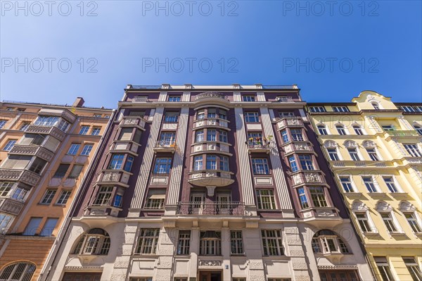 Multi-family houses with bay window