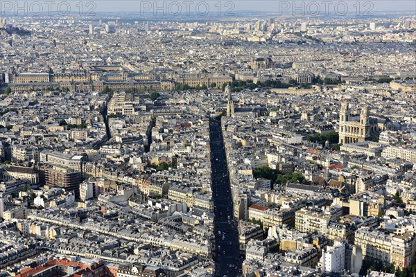 Eglise de Saint Sulpice and city centre