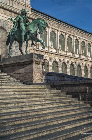 Equestrian statue