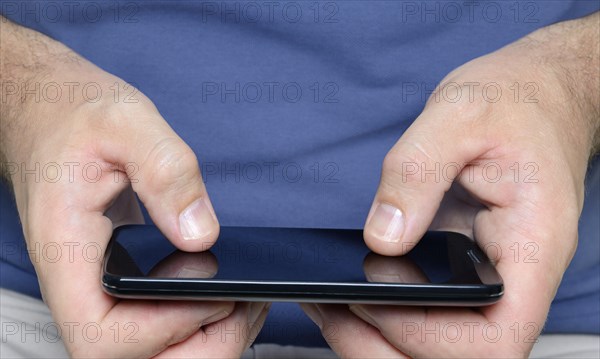 Man holding a smartphone