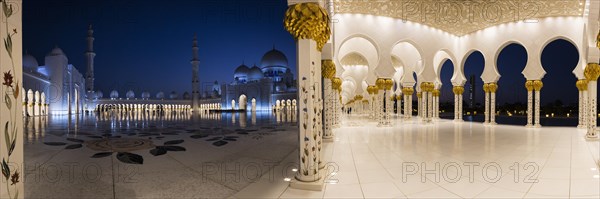 Courtyard of the Sheikh Zayed Mosque