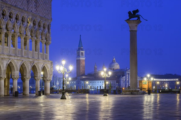 Doge's Palace and Church of San Giorgio Maggiore with Markus Lion