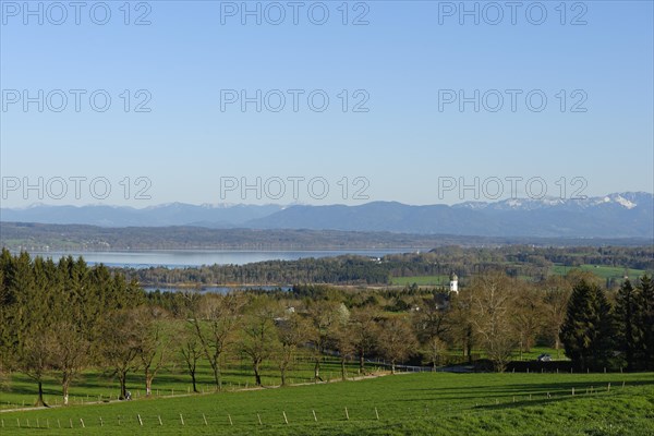 Lake Starnberg in front of Alps