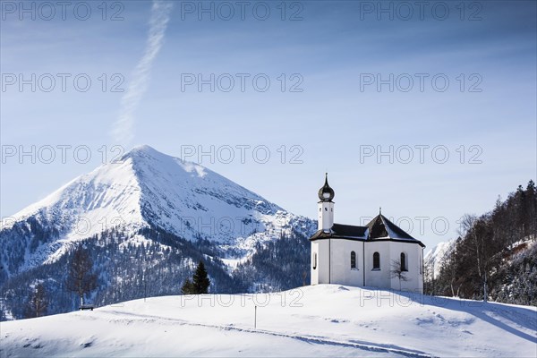 Annakircherl chapel in winter