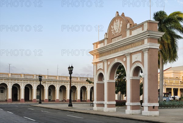 Archway at Parque Jose Marti