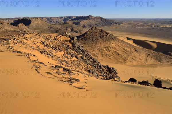 Western escarpment of Tadrart plateau