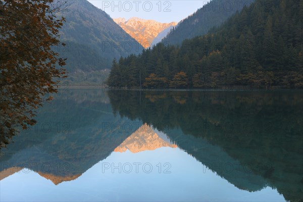 Mirror lake