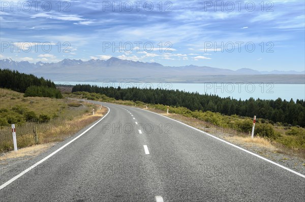 Mt. Cook Road at Lake Pukaki