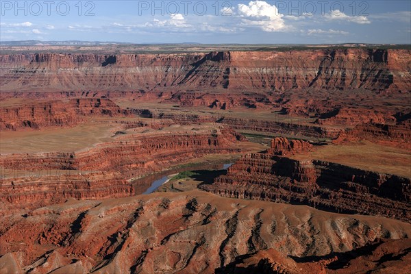 View from Dead Horse Point Overlook to erosion-scenery and the Colorado River